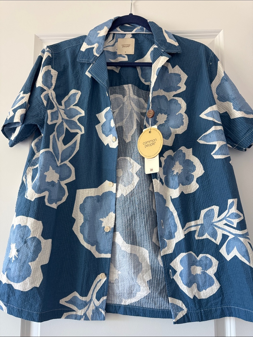 Common People Men's Blue Floral Short-Sleeve Button-Down Shirt